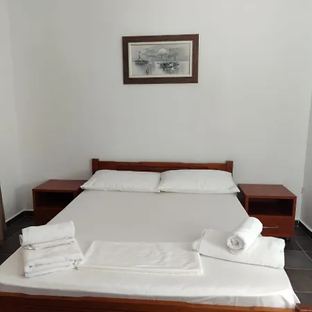 Appartement Veronika Qeparo